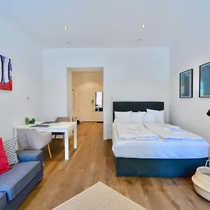  Apartment Charming Studio In Servitenviertel I